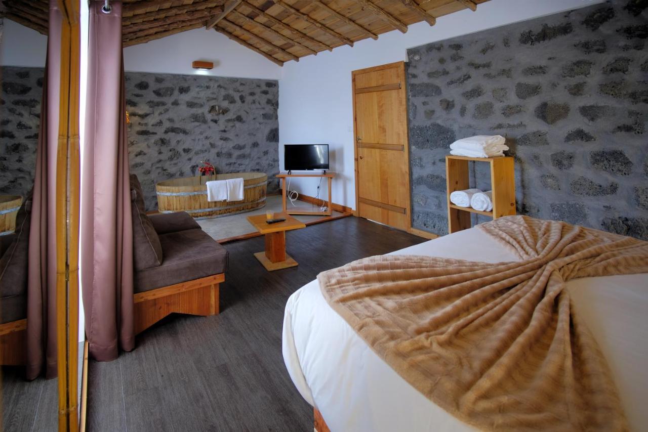 Villa Aldeia Dos Caldeiroes São Mateus Exterior foto