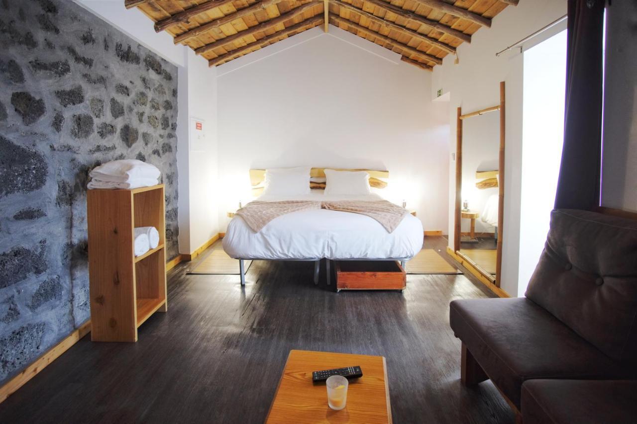 Villa Aldeia Dos Caldeiroes São Mateus Exterior foto