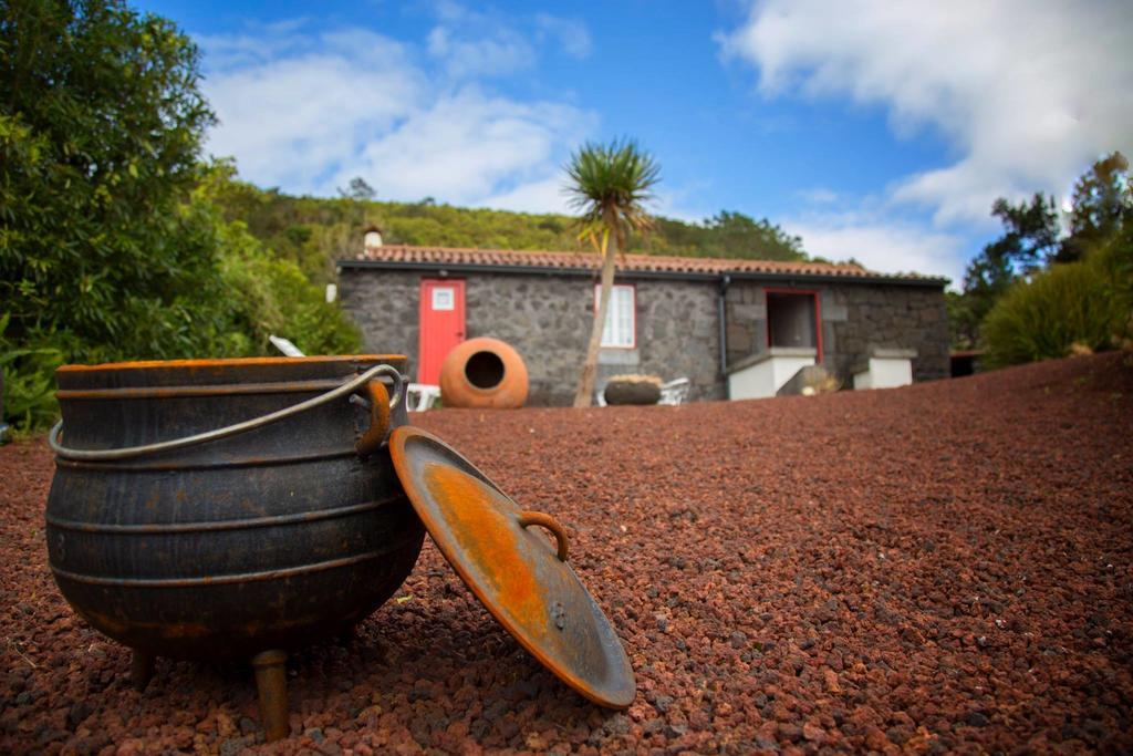 Villa Aldeia Dos Caldeiroes São Mateus Exterior foto